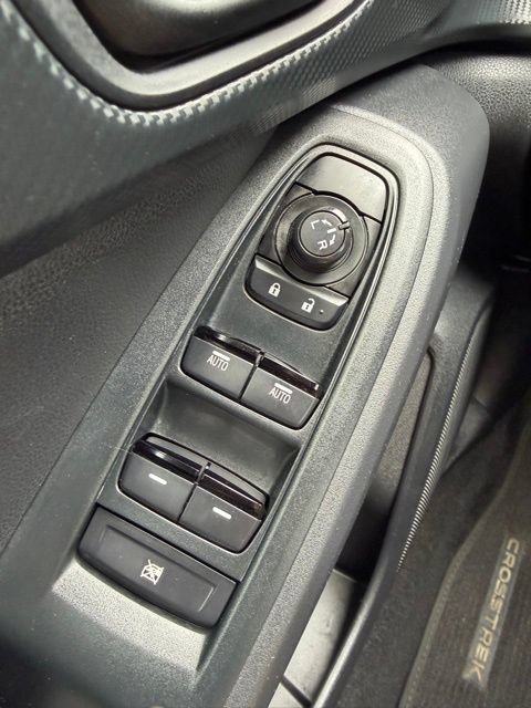 Used 2024 Subaru Crosstrek 2.0i AWD/4WD image 19