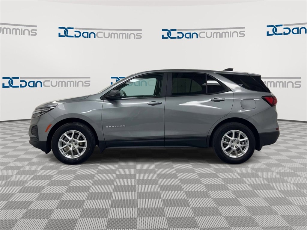 Used 2023 Chevrolet Equinox LS w/ LS Convenience Package image 5