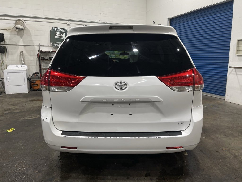 Used 2011 Toyota Sienna LE image 5