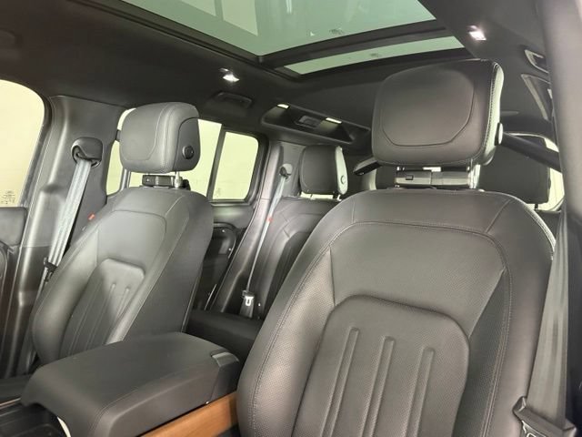 Used 2024 Land Rover Defender 110 X AWD/4WD image 16