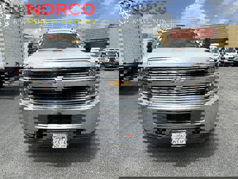 Used 2018 Chevrolet Silverado 3500 W/T w/ WT Convenience Package RWD image 3