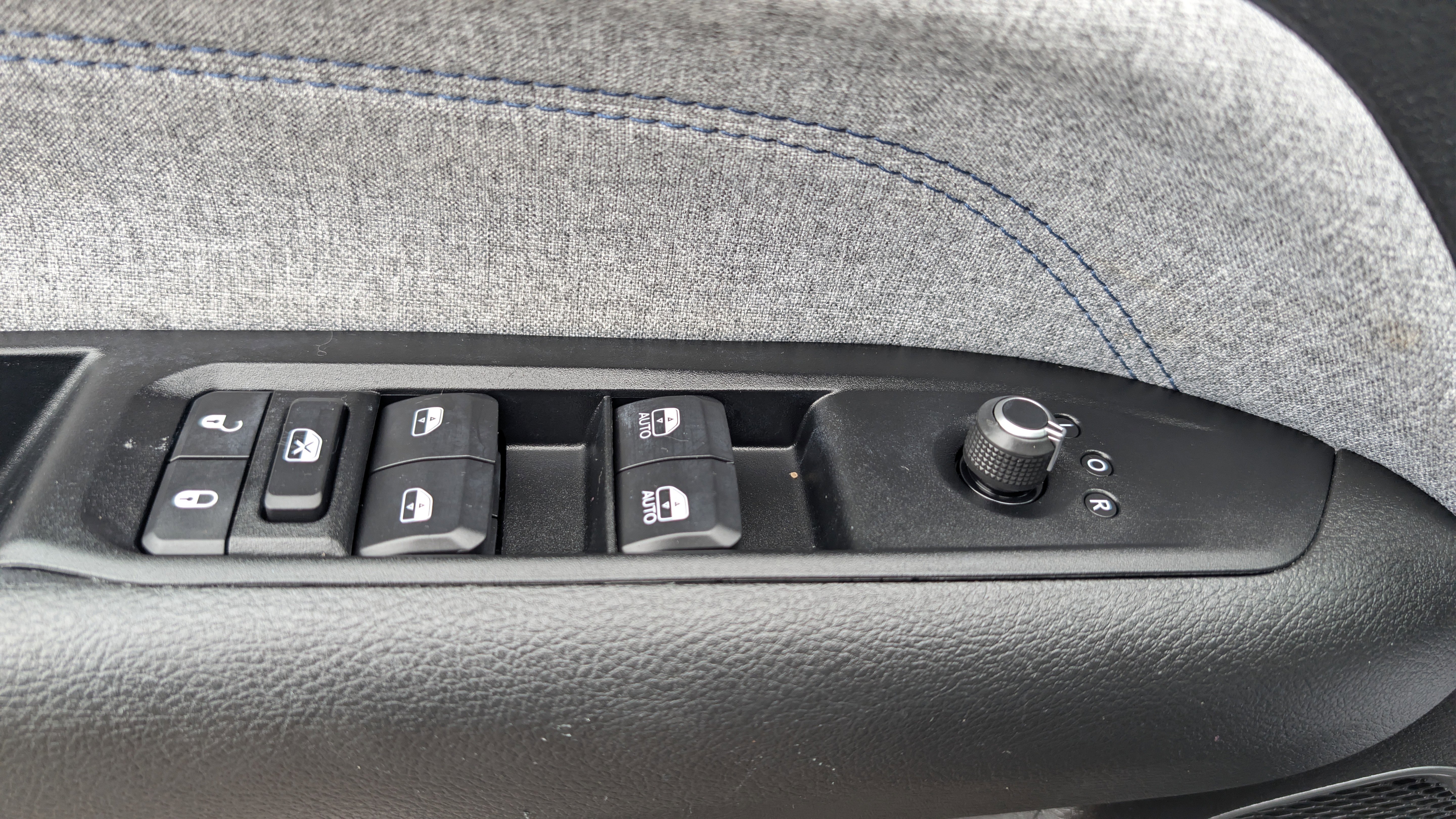 Used 2022 Jeep Compass Latitude w/ Convenience Group image 18