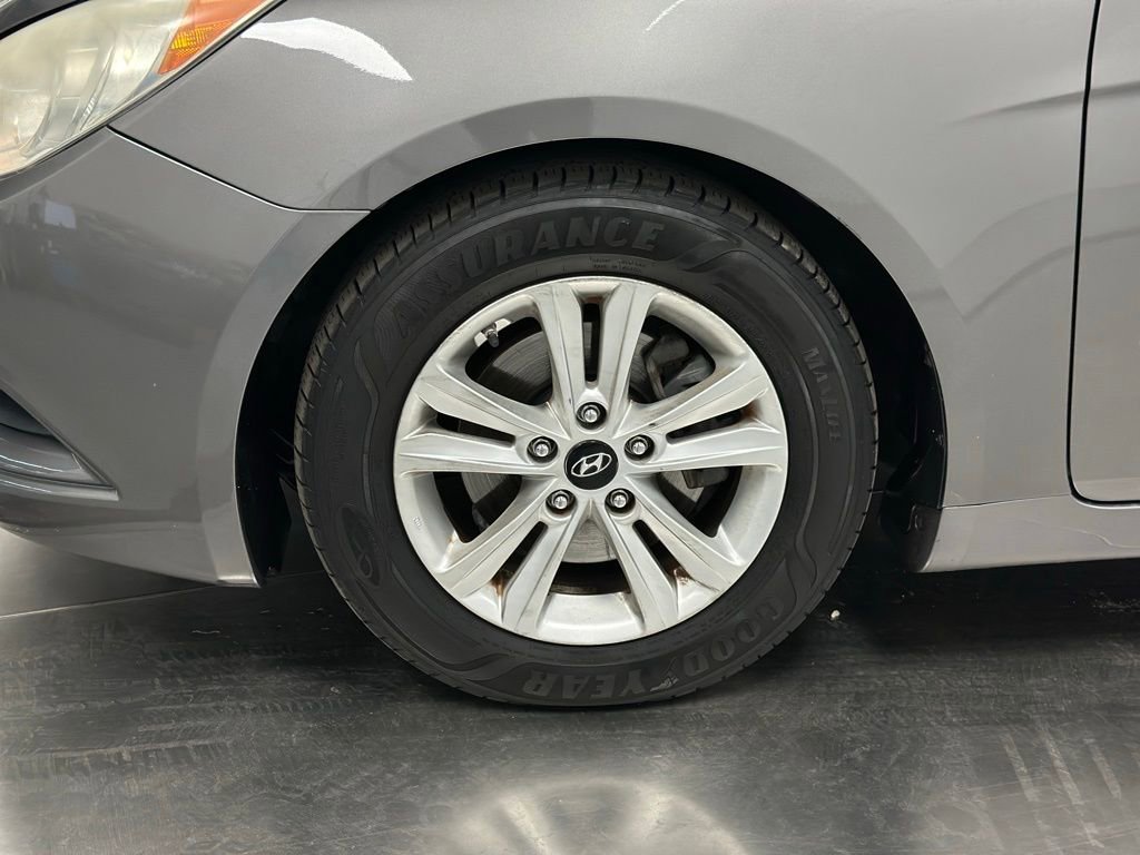 Used 2011 Hyundai Sonata GLS w/ Popular Equipment Pkg 2 FWD image 21