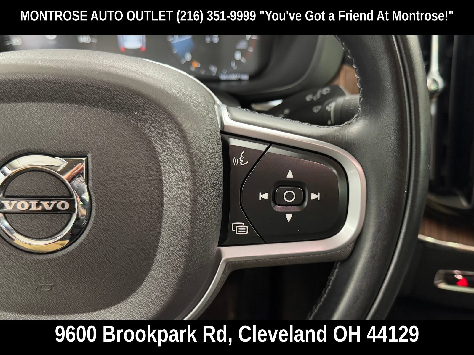 Used 2021 Volvo XC60 T5 Momentum w/ Protection Package AWD/4WD image 22