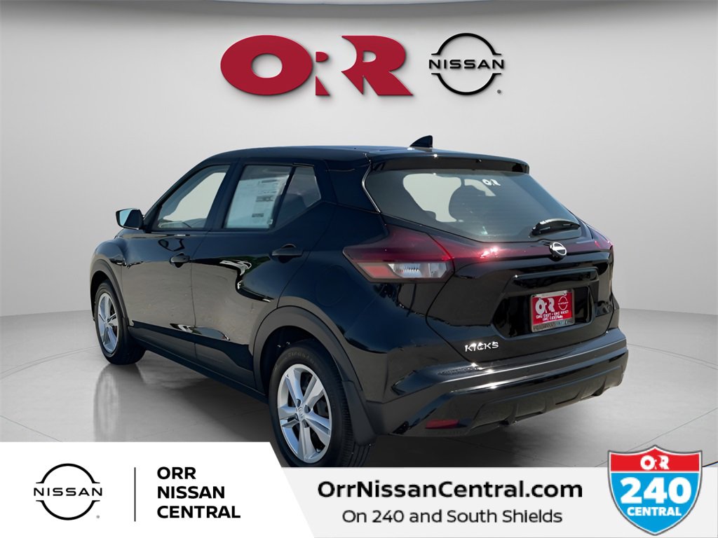 New 2025 Nissan Kicks Play S image 7
