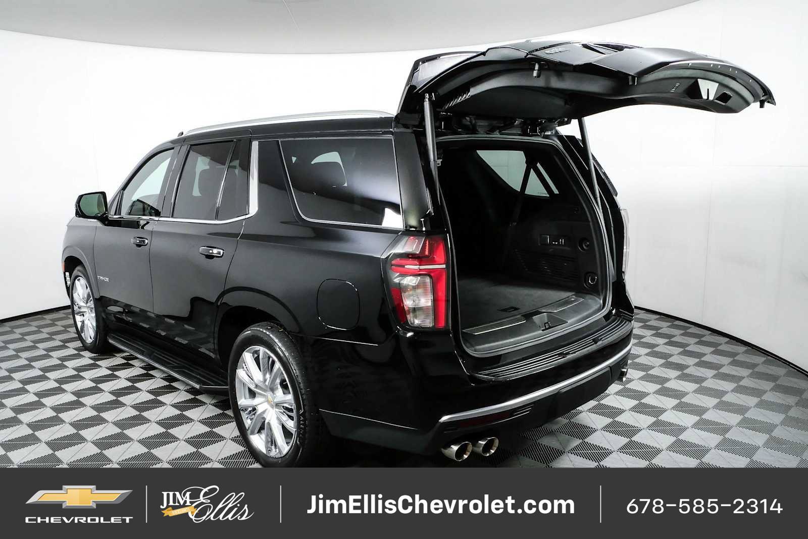 Certified 2023 Chevrolet Tahoe High Country AWD/4WD image 36