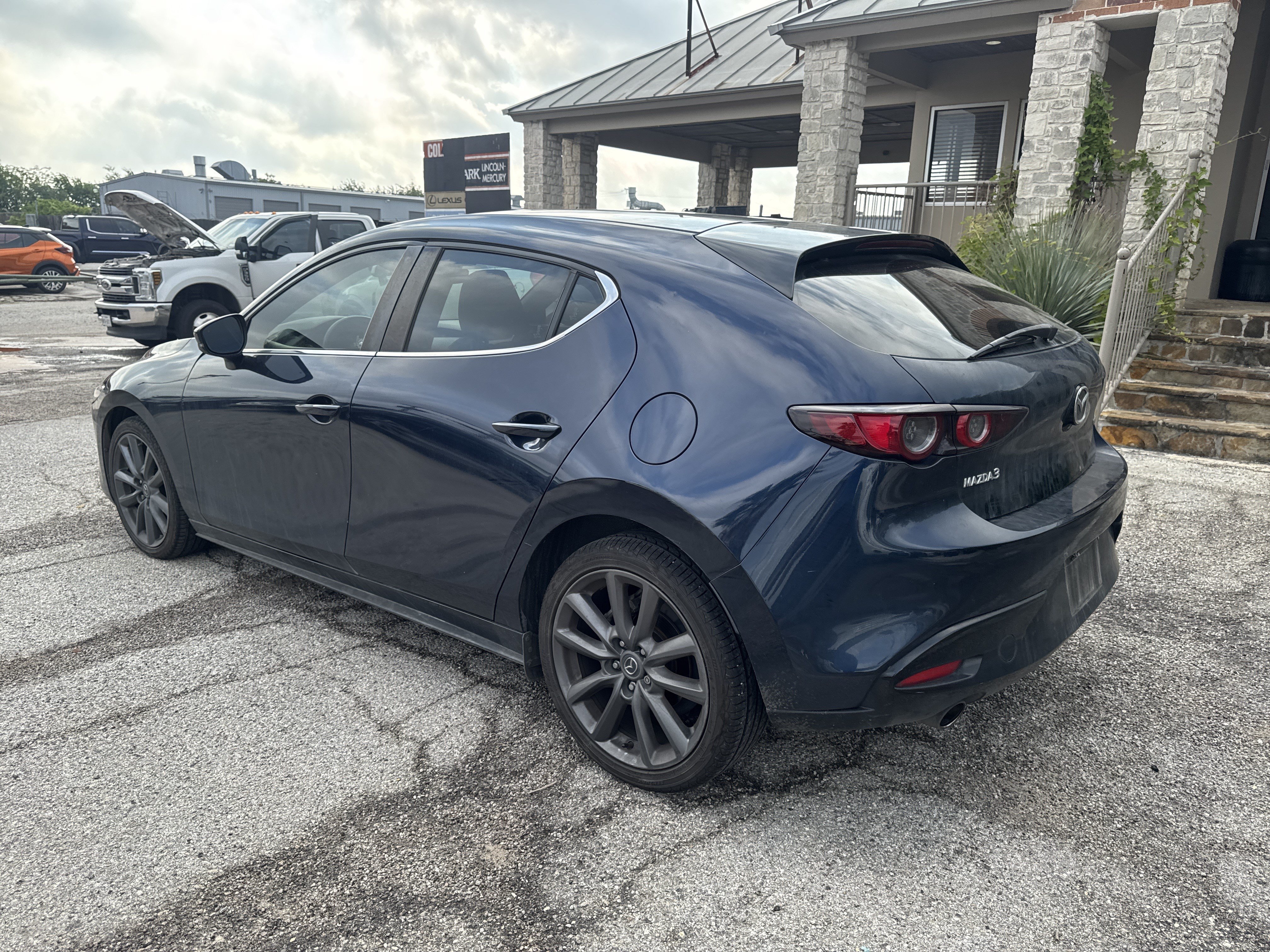 Used 2021 MAZDA MAZDA3 s FWD image 5