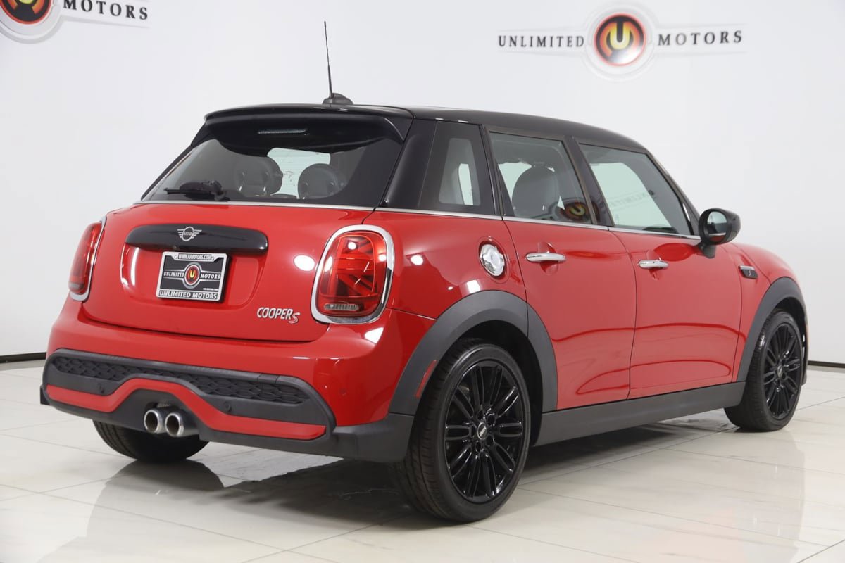 Used 2023 MINI Cooper S FWD image 3