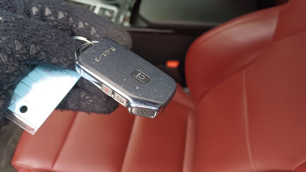 Used 2023 Kia Stinger GT-Line w/ Sun & Sound Package image 10