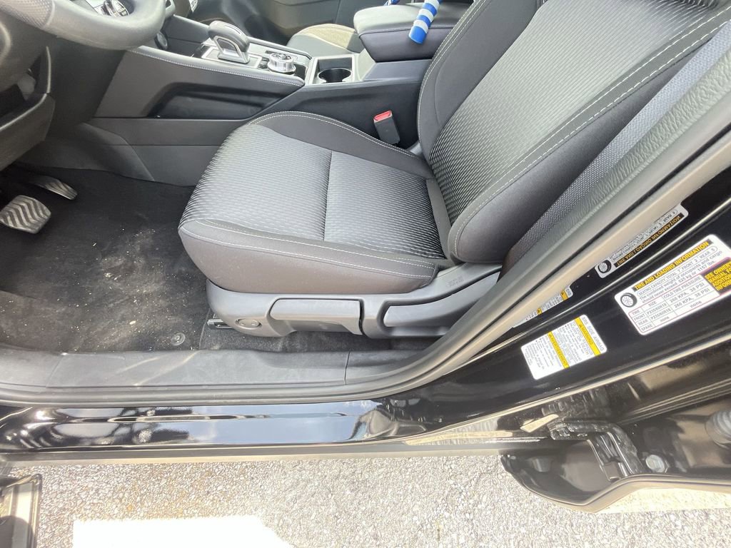 New 2025 Mitsubishi Outlander ES image 12