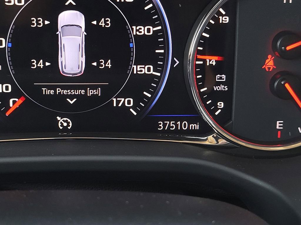 Used 2023 GMC Acadia Denali w/ Trailering Package FWD image 23