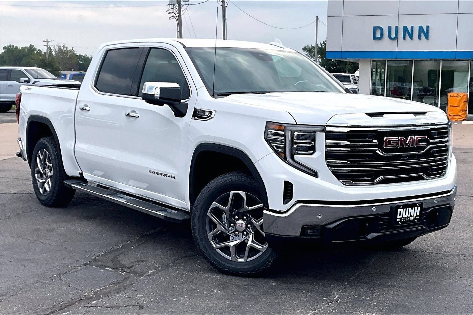 New 2026 GMC Sierra 1500 SLT w/ SLT Premium Plus Package AWD/4WD image 2