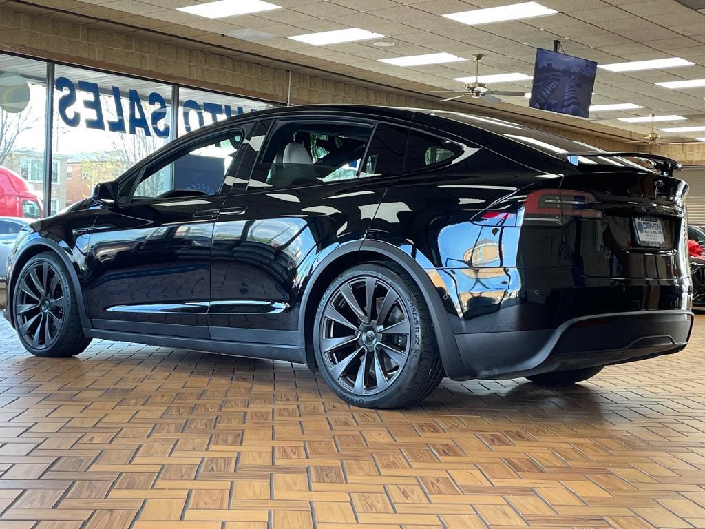 Used 2022 Tesla Model X Plaid AWD/4WD image 7