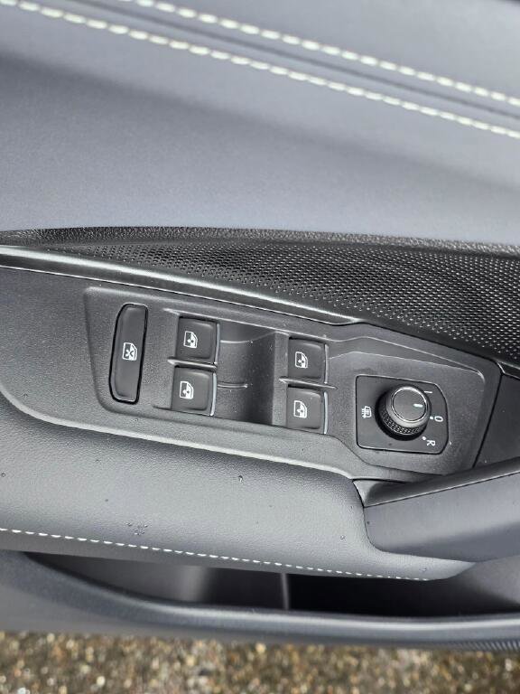 New 2026 Volkswagen Tiguan SE image 23