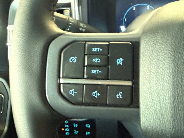 Used 2026 Ford F350 Lariat w/ FX4 Off-Road Package AWD/4WD image 10