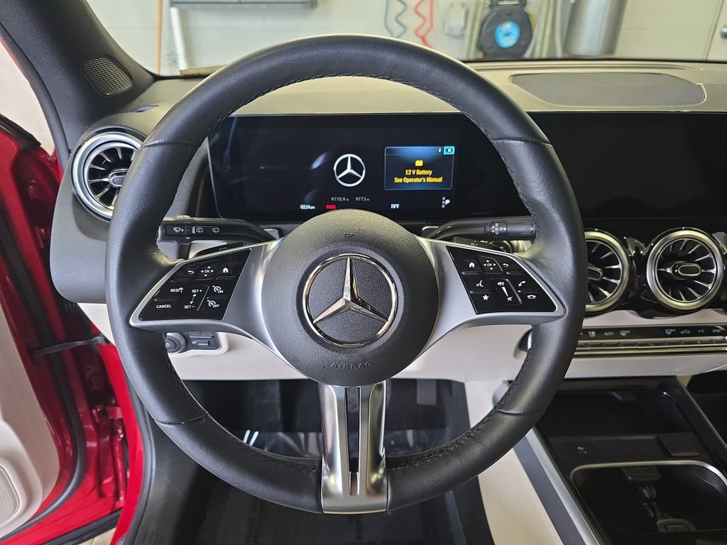Used 2026 Mercedes-Benz GLB 250 image 21