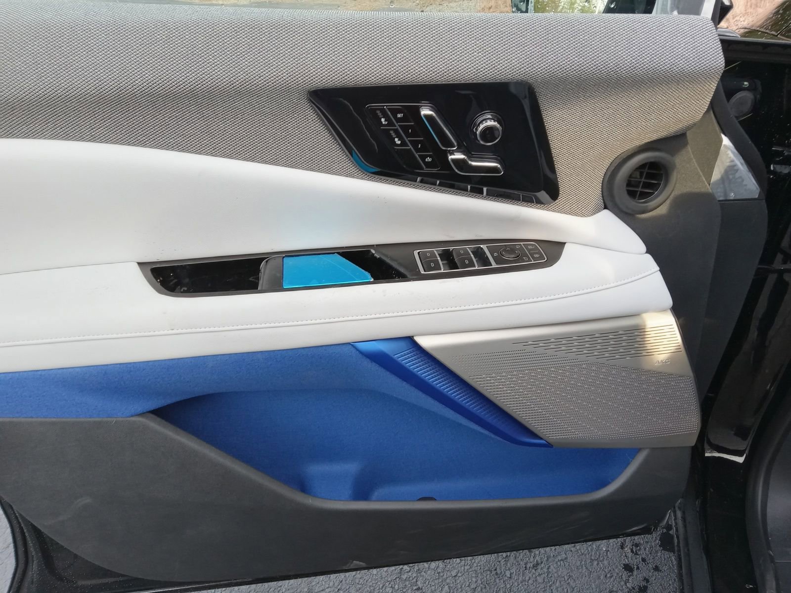 New 2026 Cadillac Optiq Sport 1 image 9