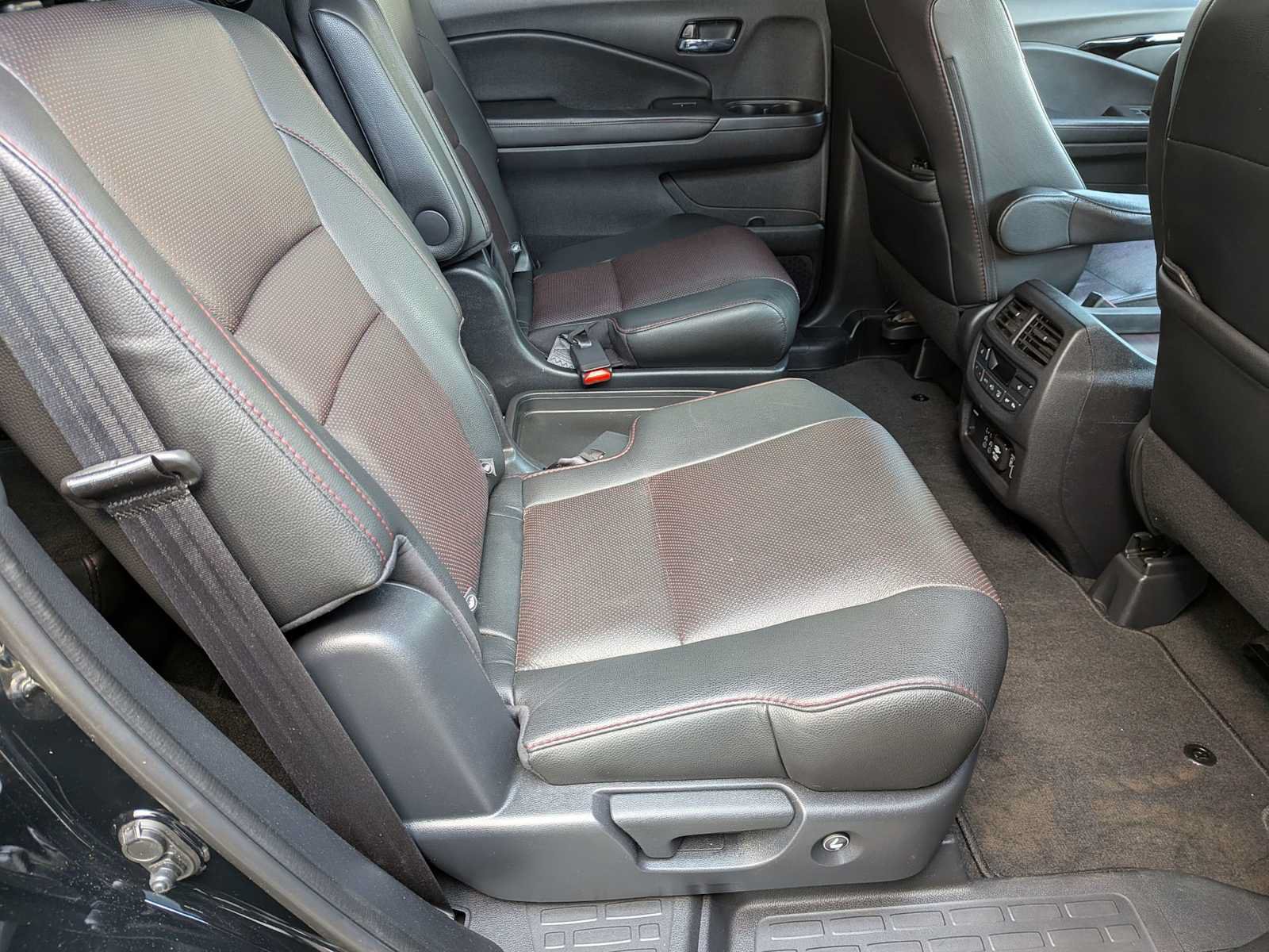 Used 2020 Honda Pilot Black Edition image 20