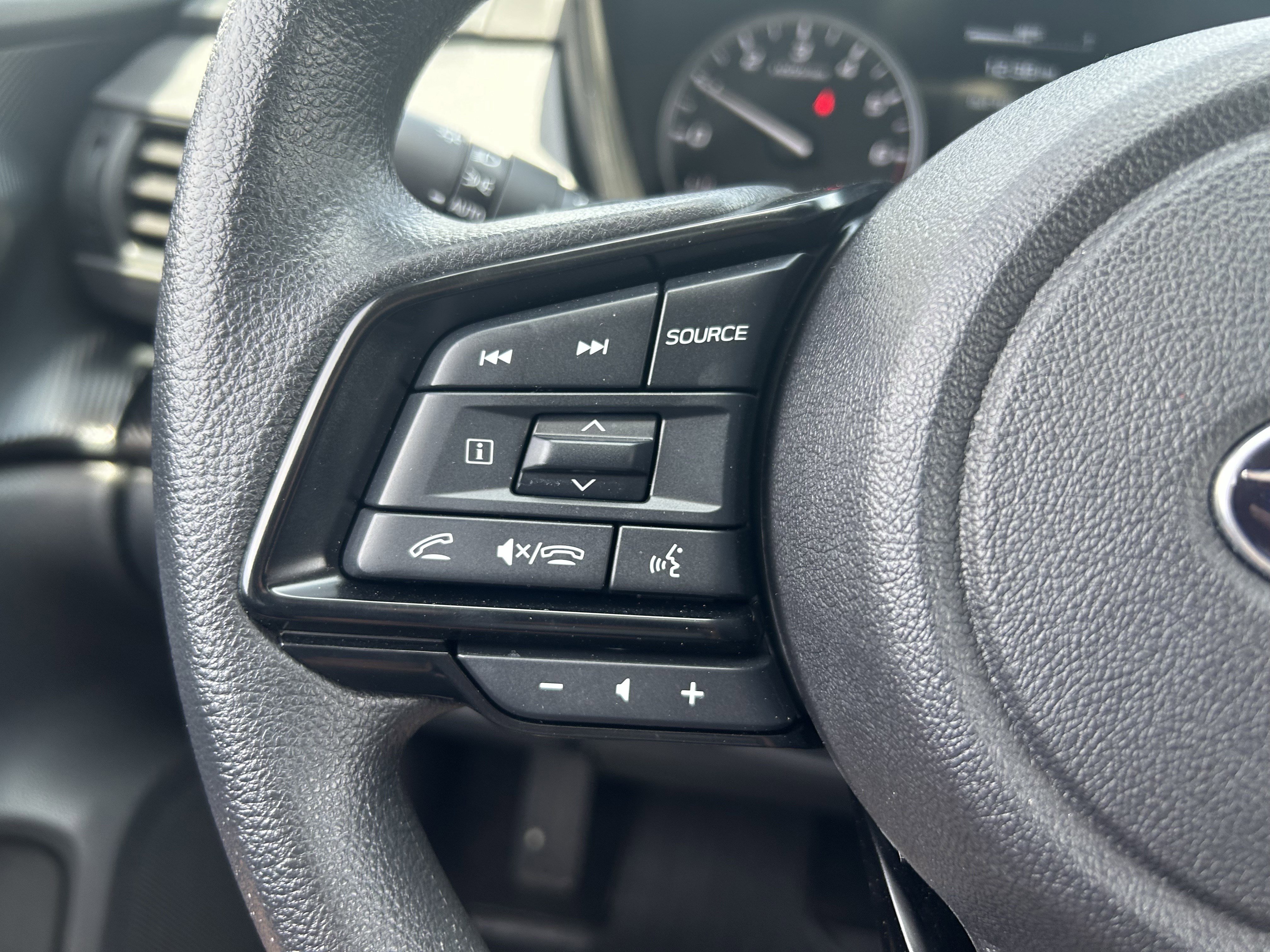 Certified 2025 Subaru Crosstrek 2.0i Premium AWD/4WD image 17