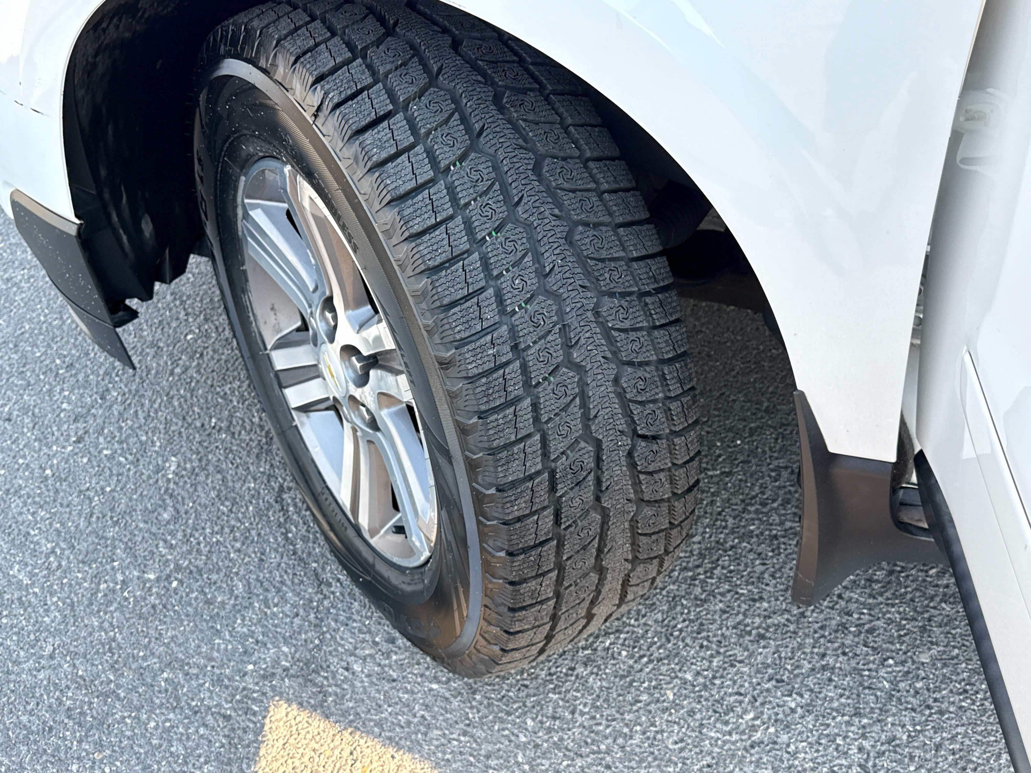 Used 2017 Chevrolet Traverse LT FWD image 8