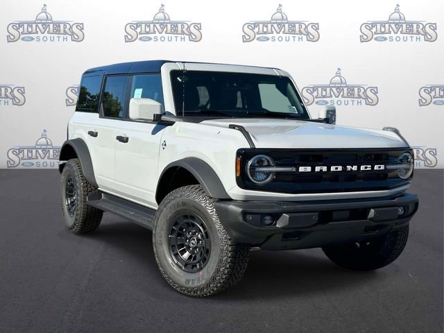 New 2026 Ford Bronco Outer Banks AWD/4WD image 1