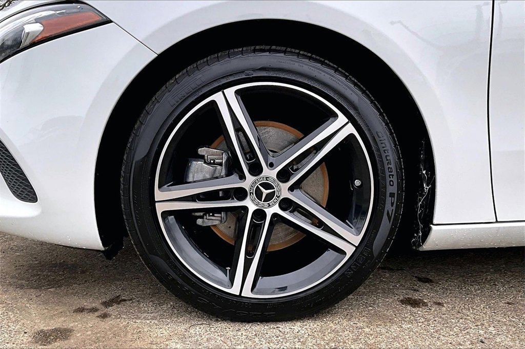 Used 2019 Mercedes-Benz A 220 A 220 image 12