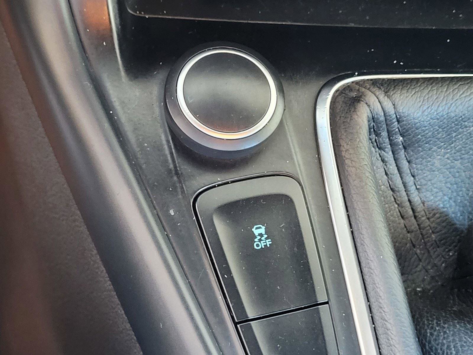 Used 2018 Ford Focus ST image 16