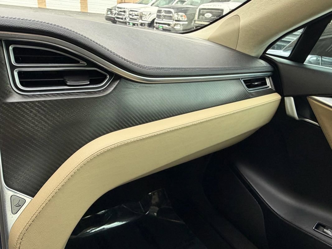 Used 2013 Tesla Model S Performance RWD image 38