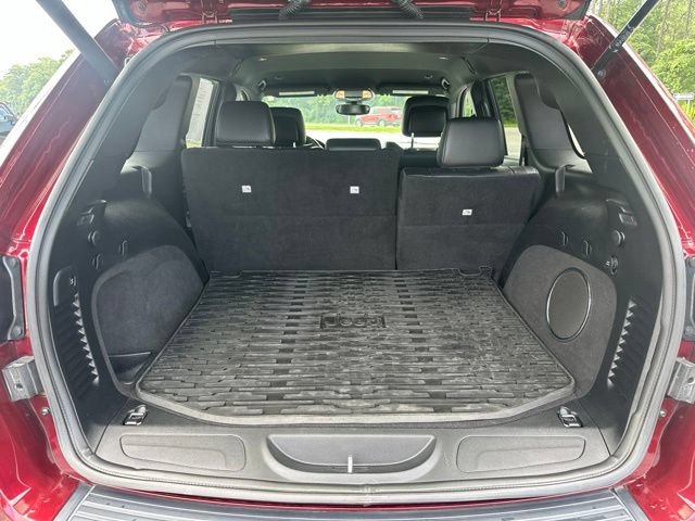 Used 2020 Jeep Grand Cherokee Laredo w/ Laredo X Package RWD image 8