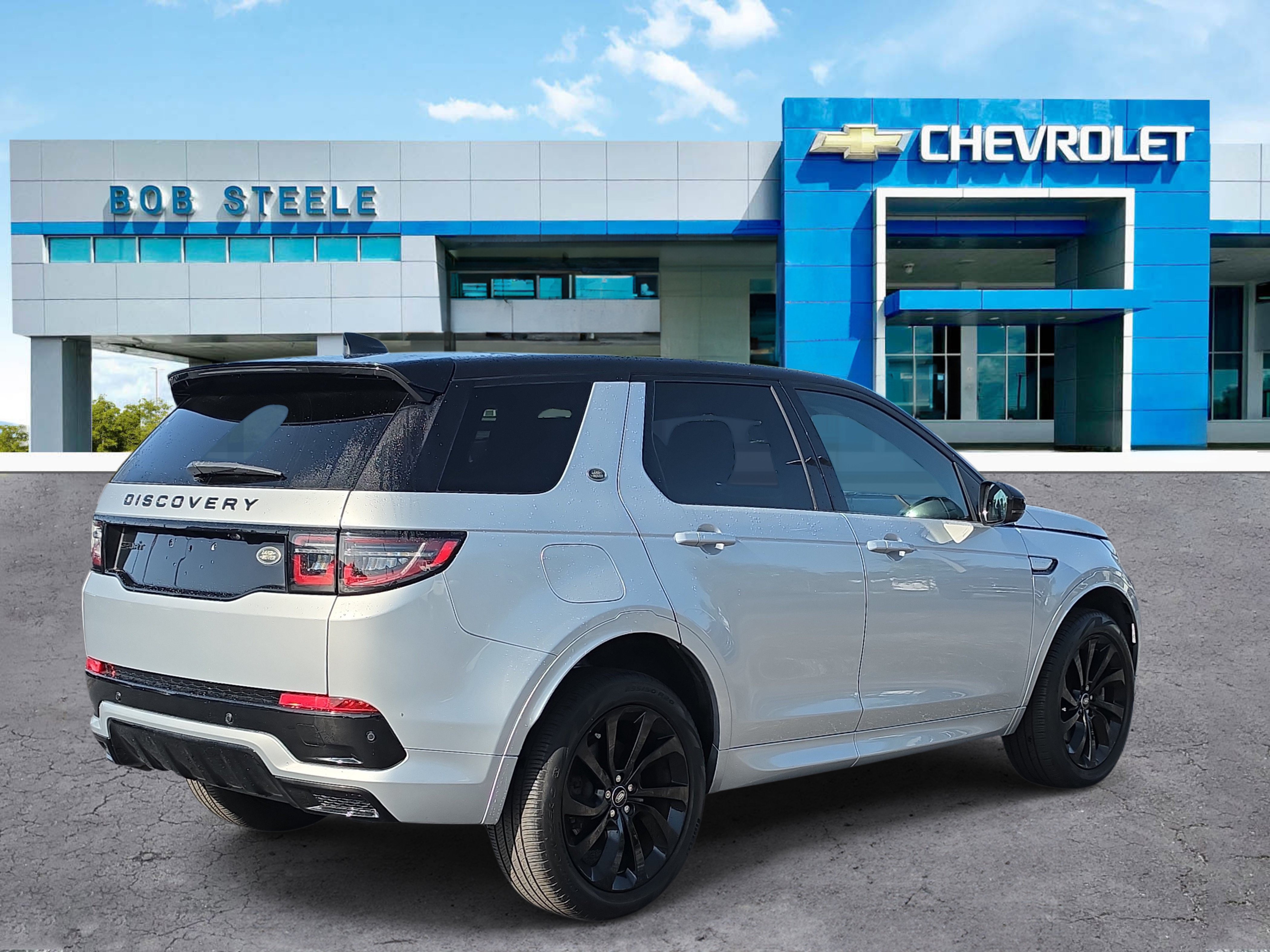 Used 2023 Land Rover Discovery Sport SE R-Dynamic AWD/4WD image 4