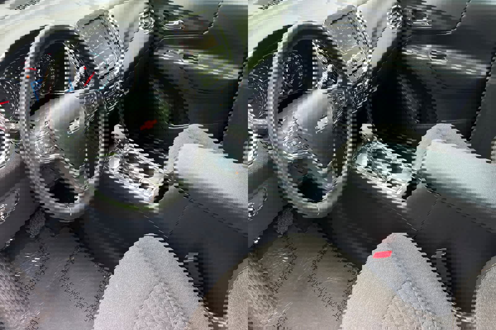 Used 2024 Chevrolet Equinox LT image 11