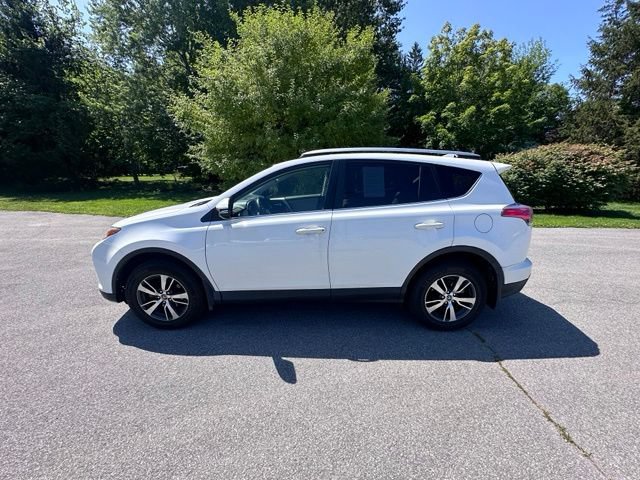 Used 2018 Toyota RAV4 XLE w/ Plus Extra Value Package AWD/4WD image 6
