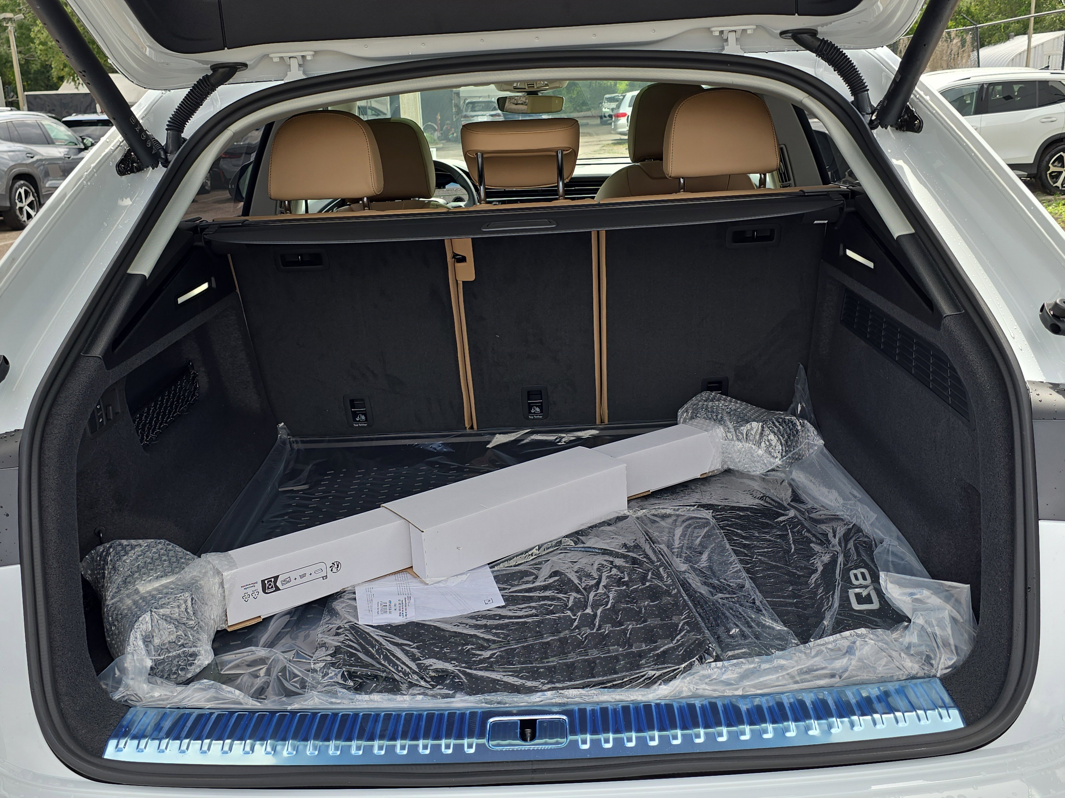 New 2025 Audi Q8 Premium Plus image 8