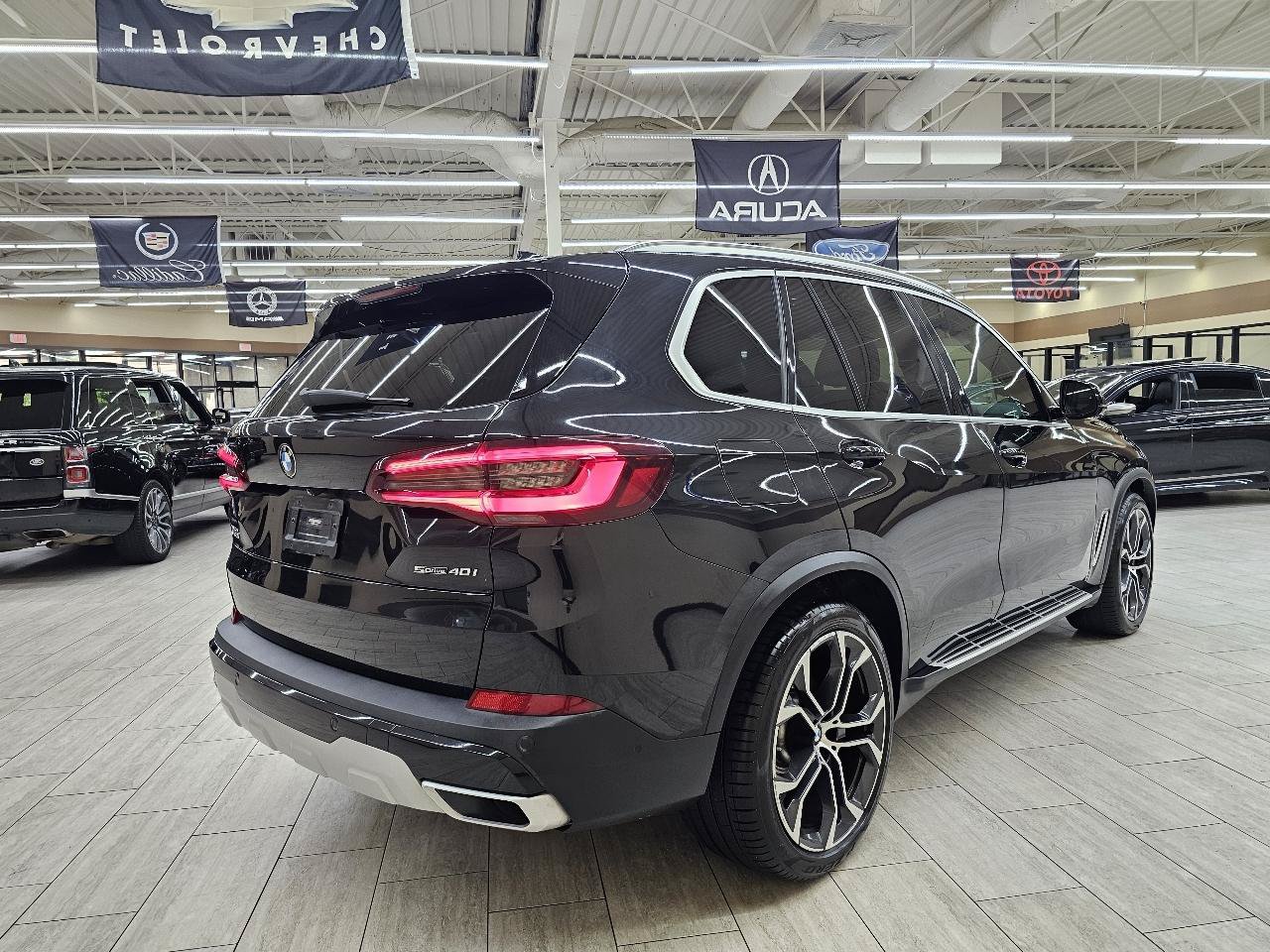 Used 2021 BMW X5 sDrive40i w/ Convenience Package RWD image 6