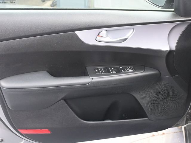 Used 2024 Kia Forte LXS image 9