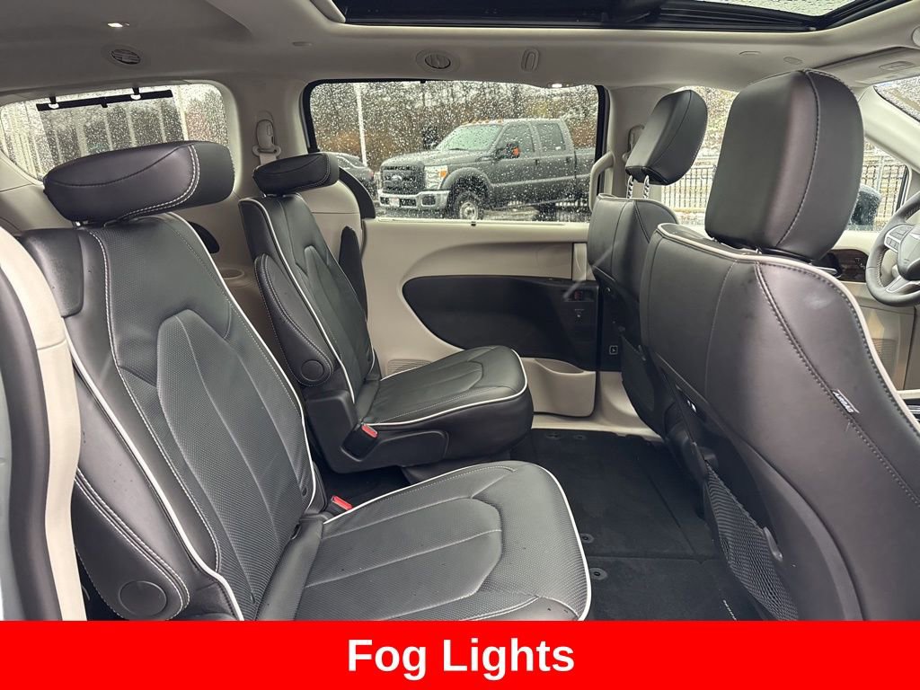 Used 2024 Chrysler Pacifica Limited image 26