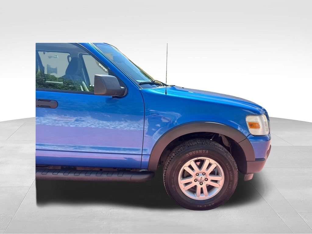 Used 2010 Ford Explorer Sport Trac XLT AWD/4WD image 32