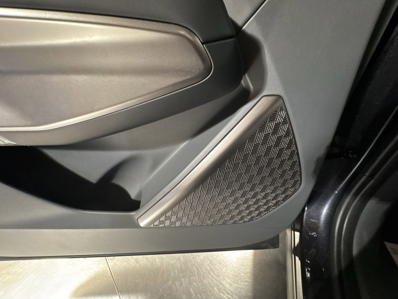 New 2026 Kia EV9 Wind image 19