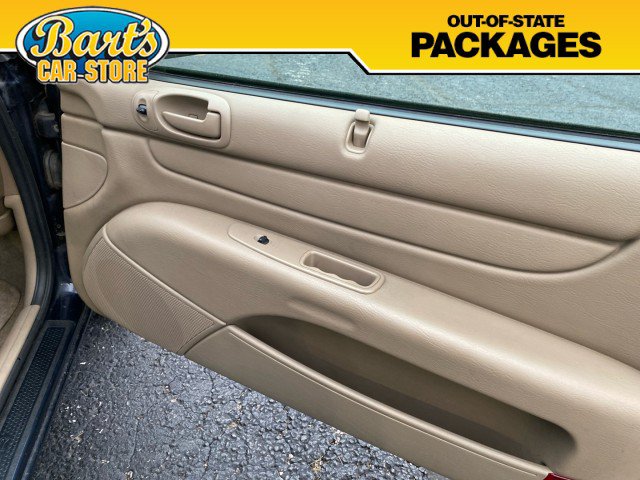 Used 2004 Chrysler Sebring LXi FWD image 10