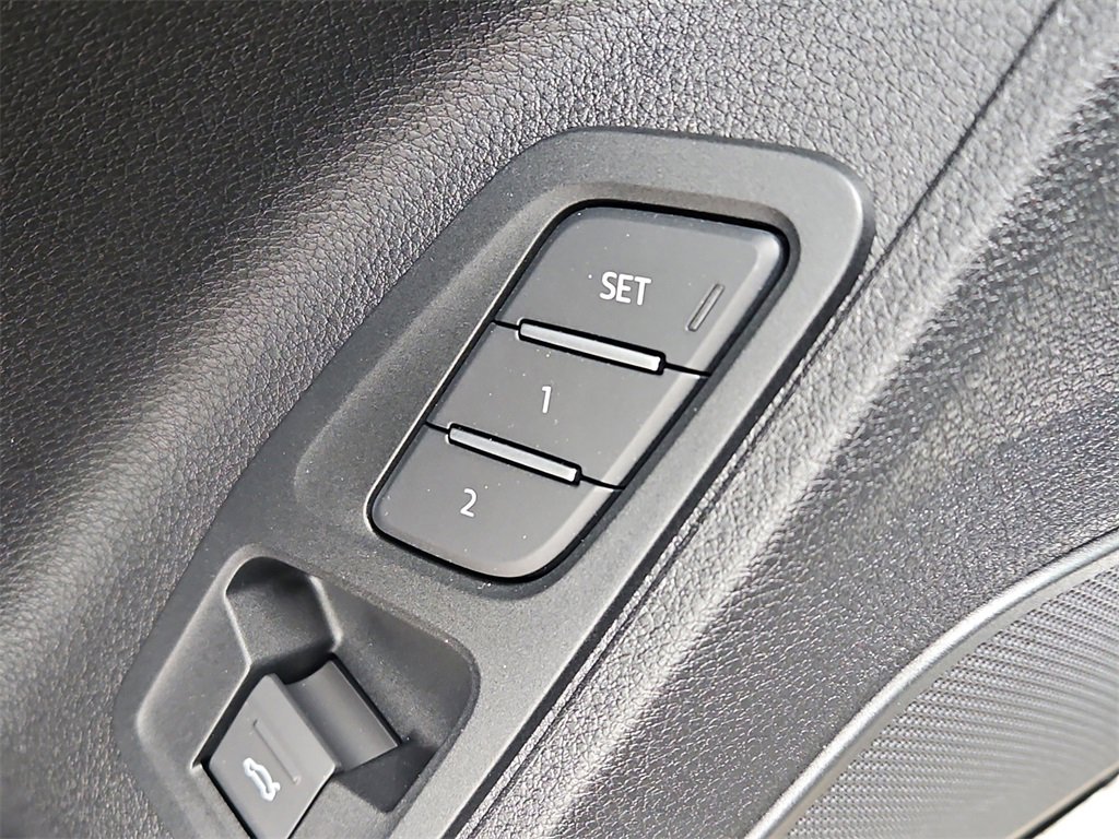 New 2025 Audi Q3 2.0T Premium image 13