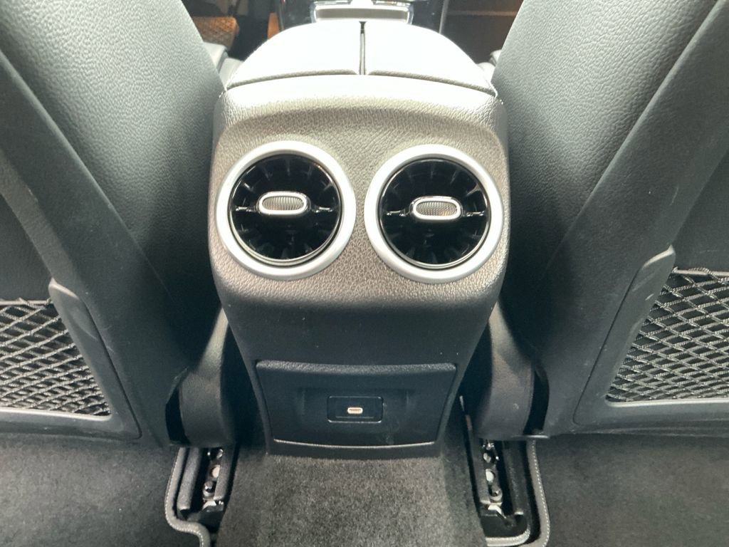 Used 2025 Mercedes-Benz CLA 250 4MATIC image 20