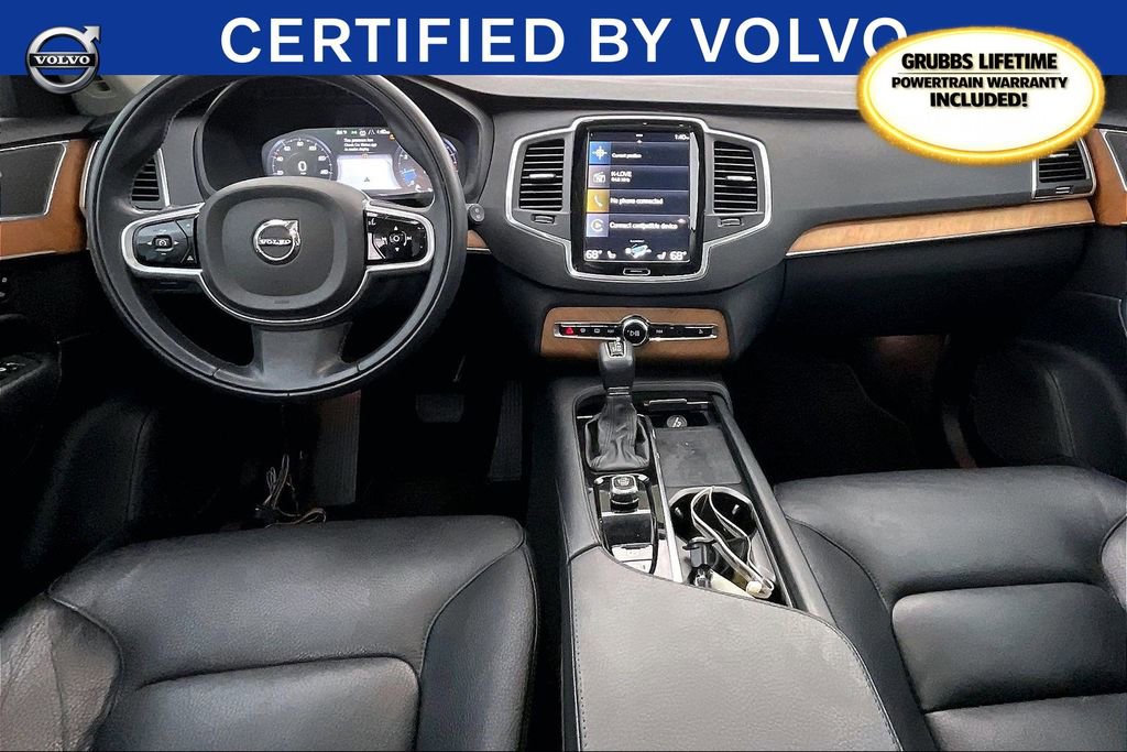 Used 2022 Volvo XC90 T5 Momentum w/ Climate Package image 18