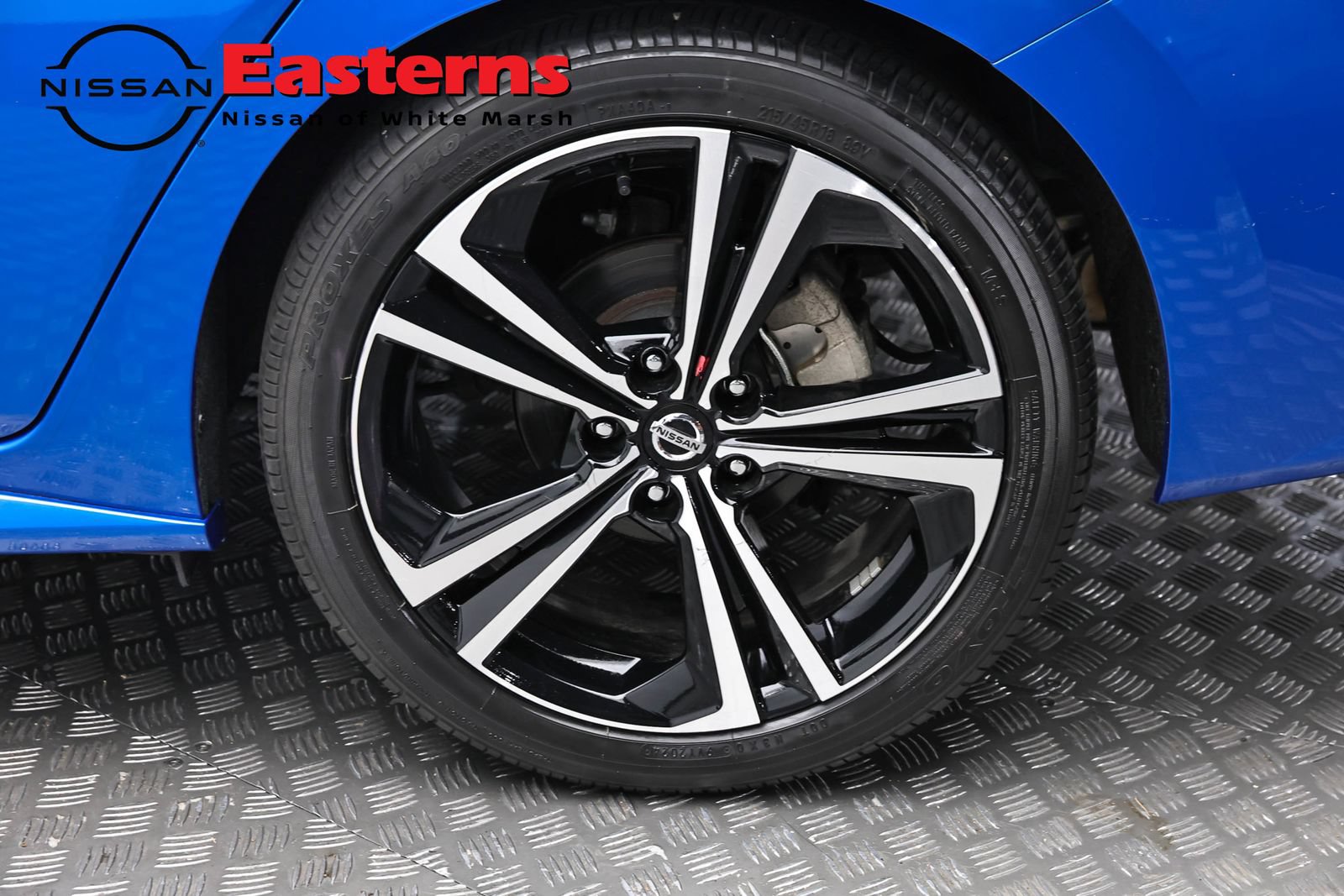 Used 2022 Nissan Sentra SR w/ SR Premium Package FWD image 8