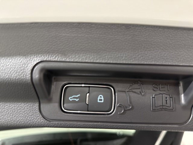 New 2026 Ford Explorer Platinum w/ LUX Leather Package AWD/4WD image 12
