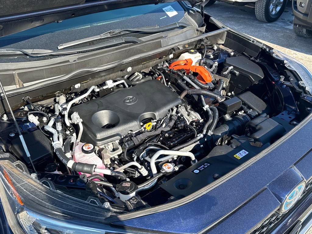 Used 2021 Toyota RAV4 SE image 47