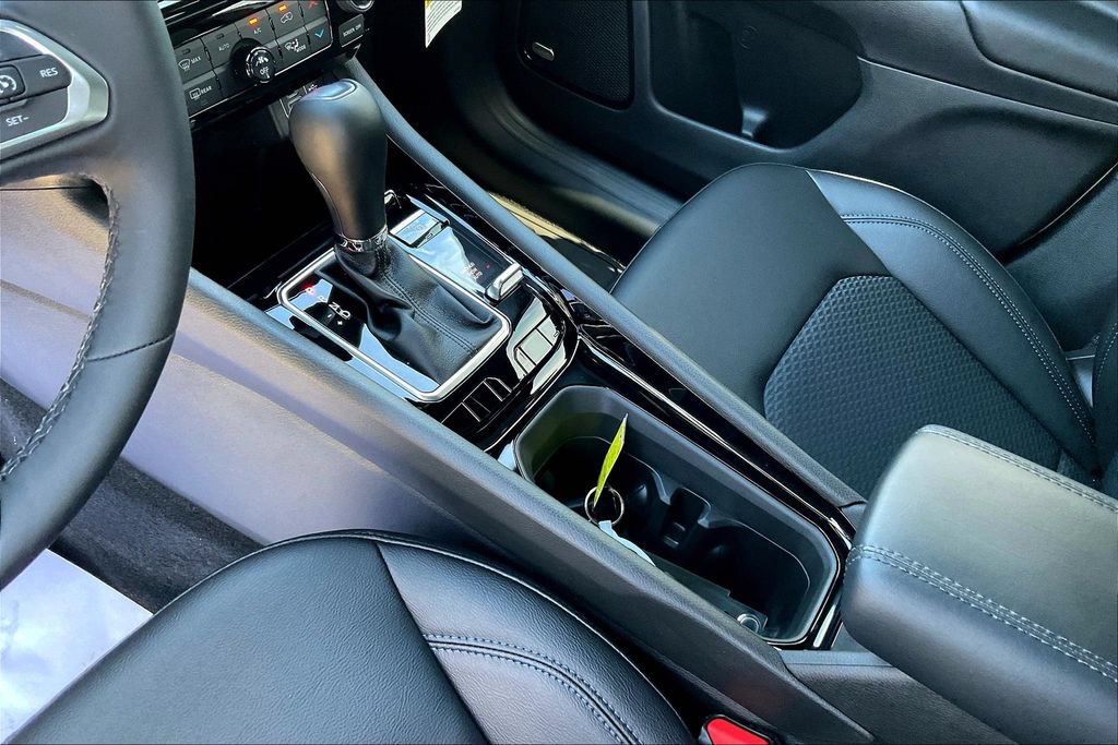 New 2025 Jeep Compass Latitude w/ Sun & Sound Group AWD/4WD image 8