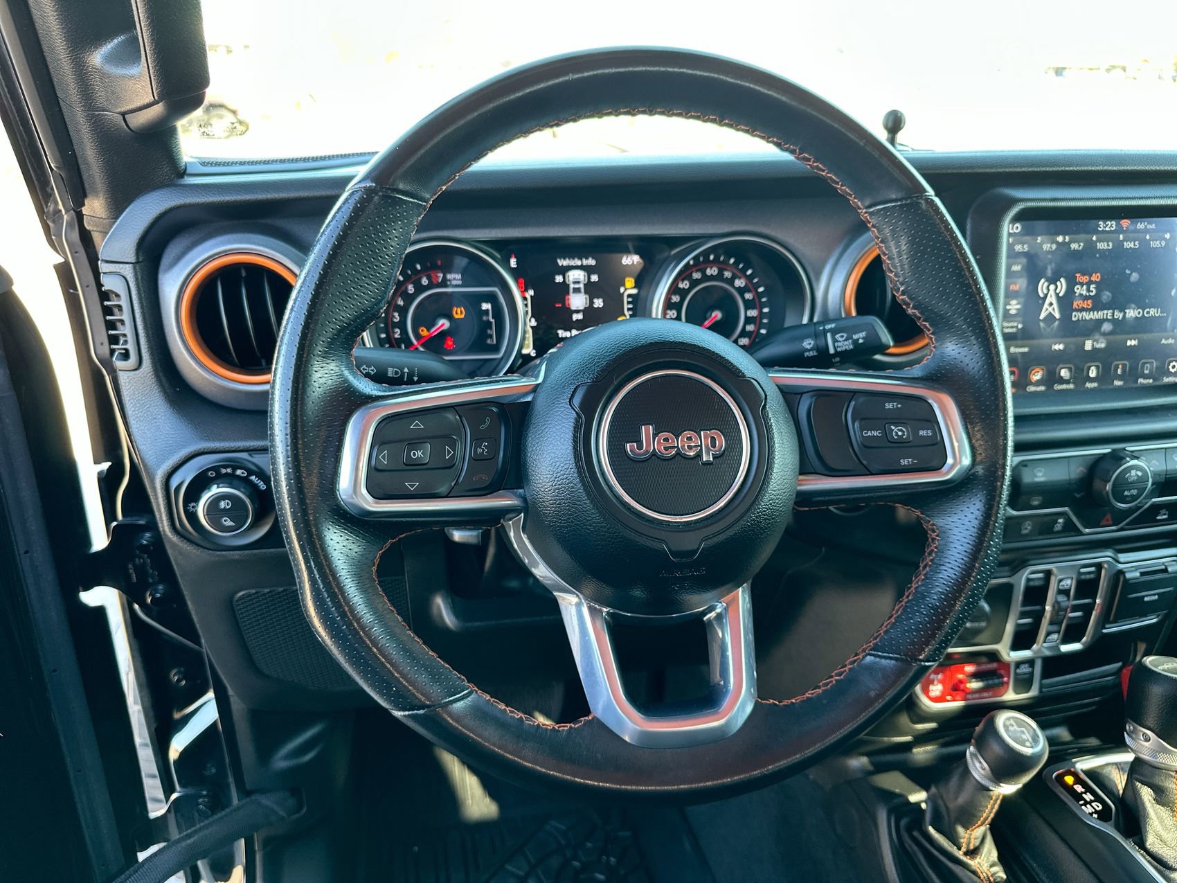 Used 2022 Jeep Gladiator Mojave w/ Trailer Tow Package image 14