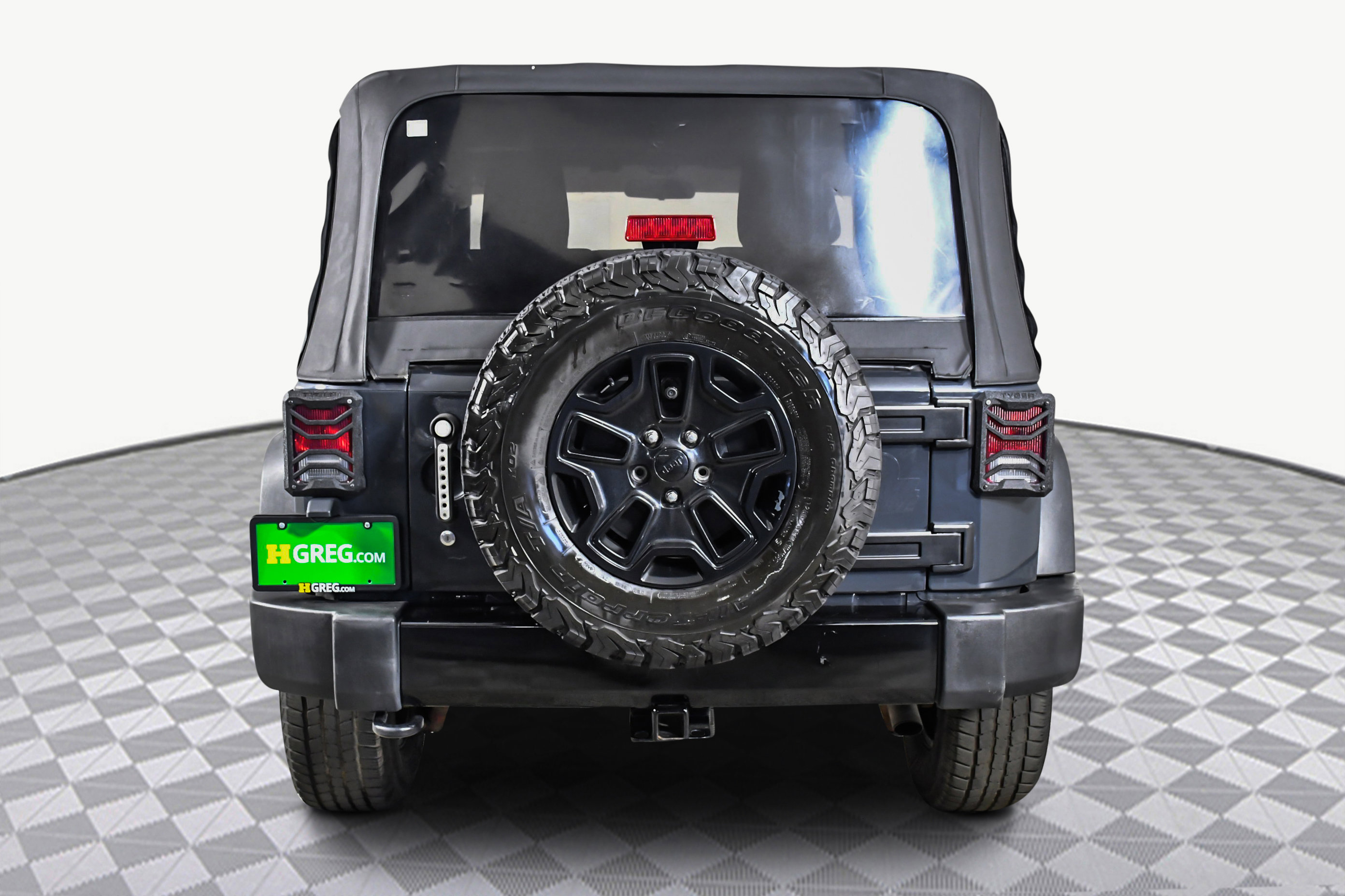 Used 2018 Jeep Wrangler Sport image 7