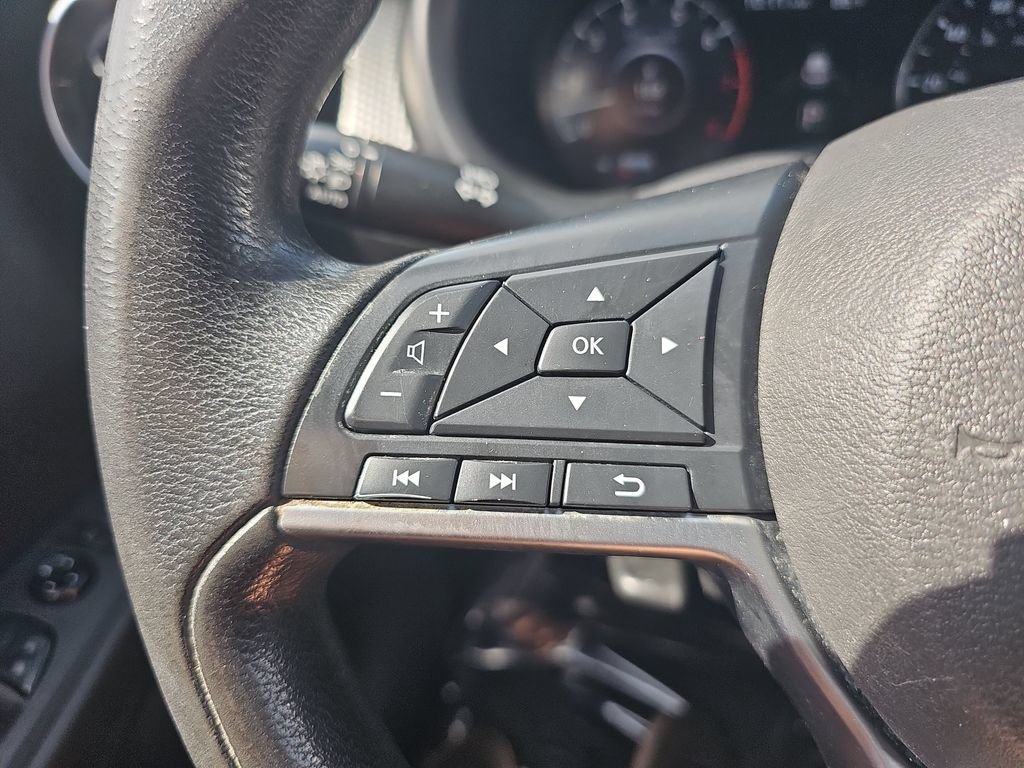 Used 2022 Nissan Kicks SV FWD image 17