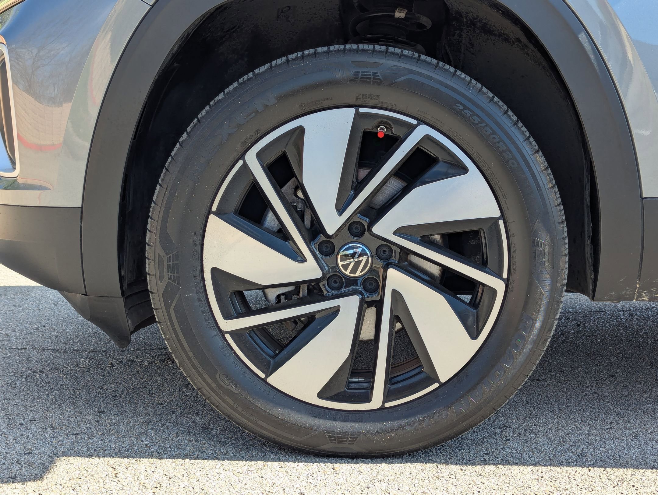 Used 2024 Volkswagen Atlas SEL image 31